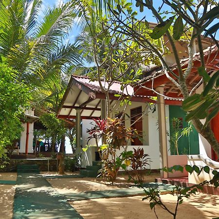 Bed and Breakfast Panorama Rock Cafe Tangalle Exteriér fotografie