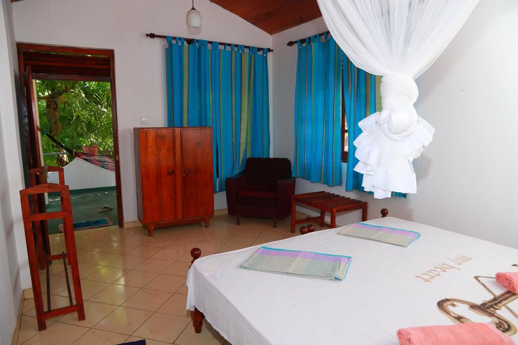 Bed and Breakfast Panorama Rock Cafe Tangalle Pokoj fotografie