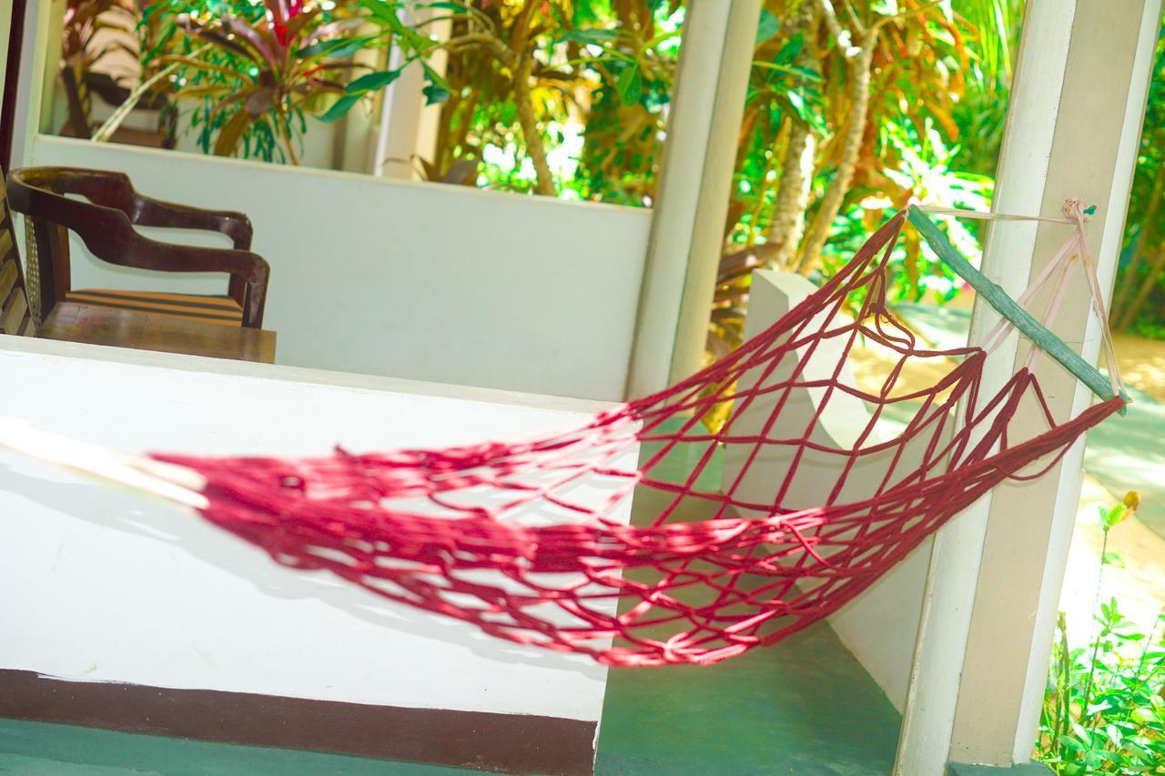 Bed and Breakfast Panorama Rock Cafe Tangalle Exteriér fotografie