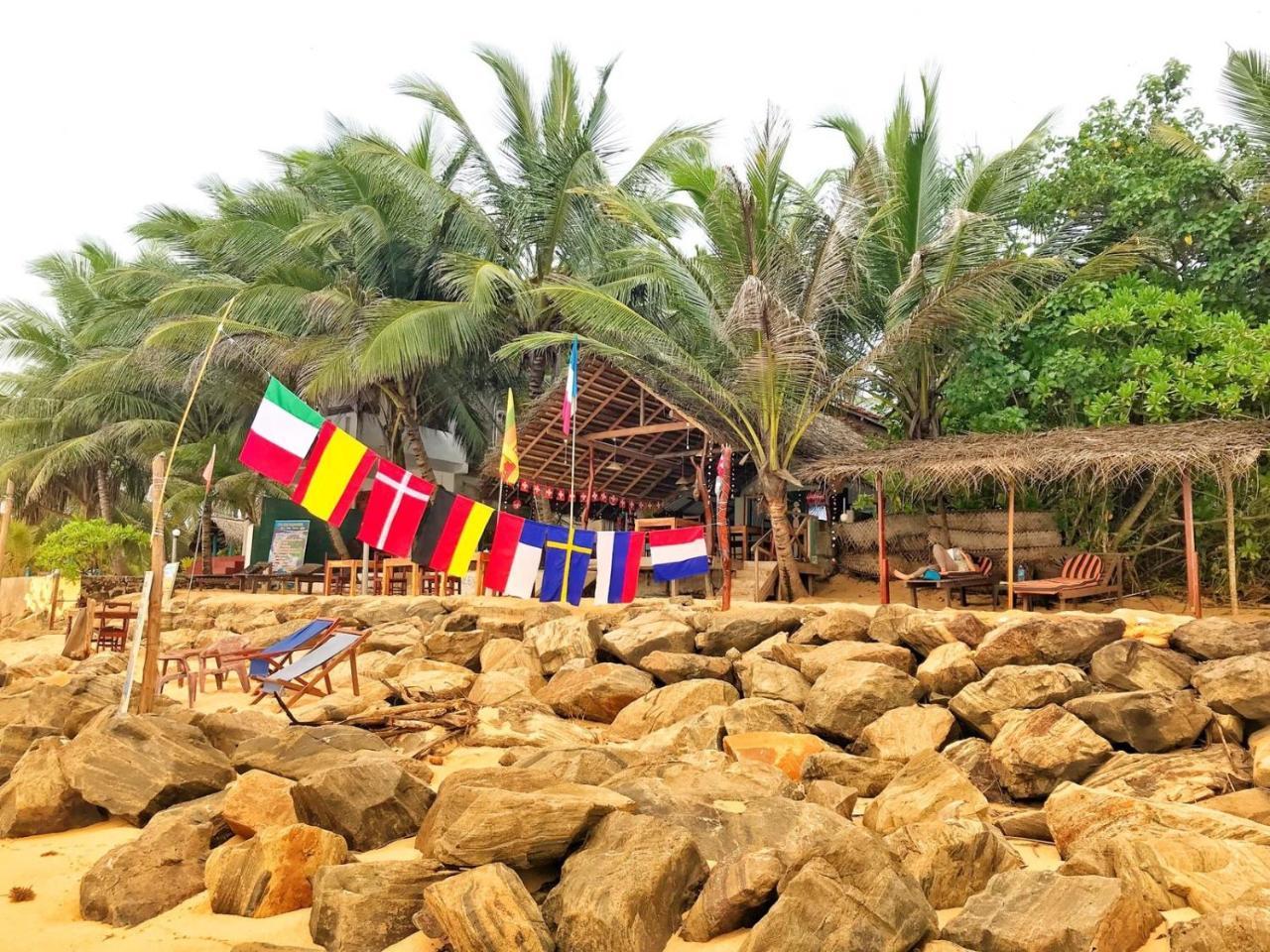 Bed and Breakfast Panorama Rock Cafe Tangalle Exteriér fotografie